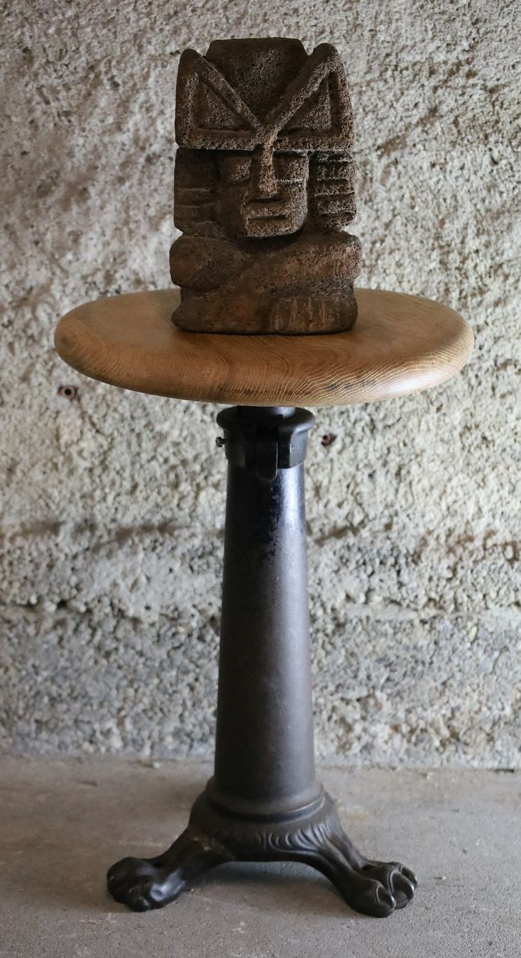 Tabourets: Singer Tatzenhocker, Werkstatthocker, Hocker, Gusseisen – D'occasion à Birrwil par brandschatz_birrwil