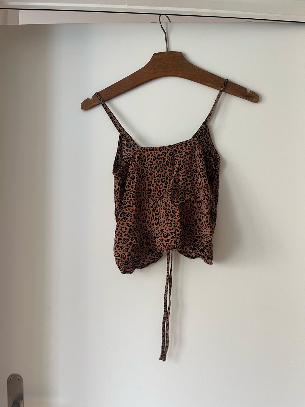 H&M Camicette: Blüschen mit Leo-Print – Usato da Zürich venduto da Staehli88 1
