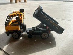 Lego Giocattoli: Kipplaster 42174 – Usato da Ennetbaden venduto da engeli3 2