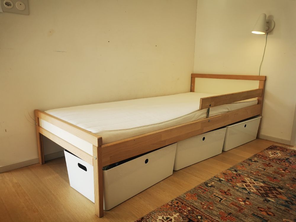 Holzbett 70x160 mit Rausfallschutz, Ikea Sniglar | Kaufen auf Ricardo