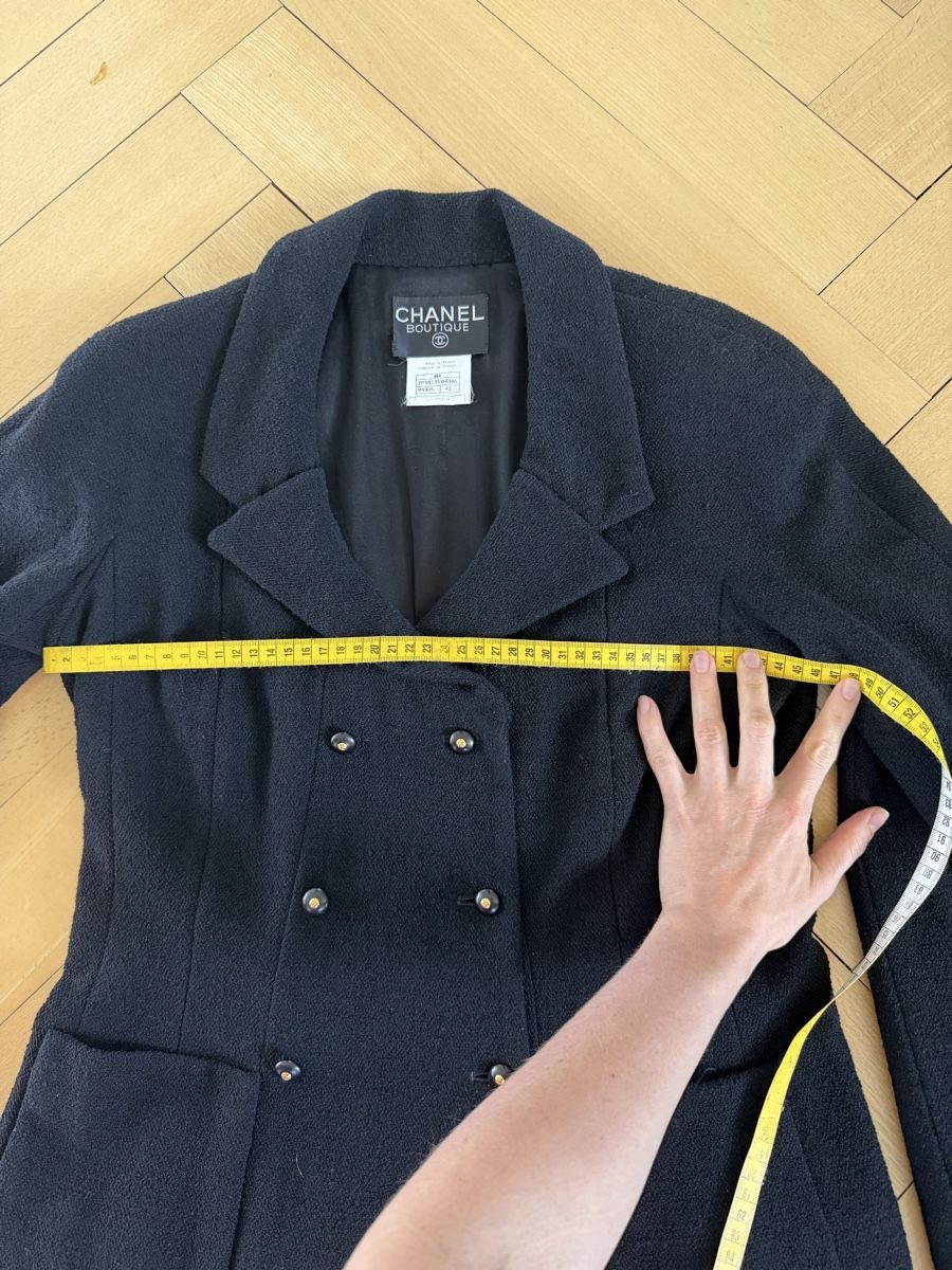 Chanel Giacche: CHANEL Jacket boucle black fr42 - great condition – Nuovo (secondo la descrizione) da Baden venduto da agora_newgeneration 1
