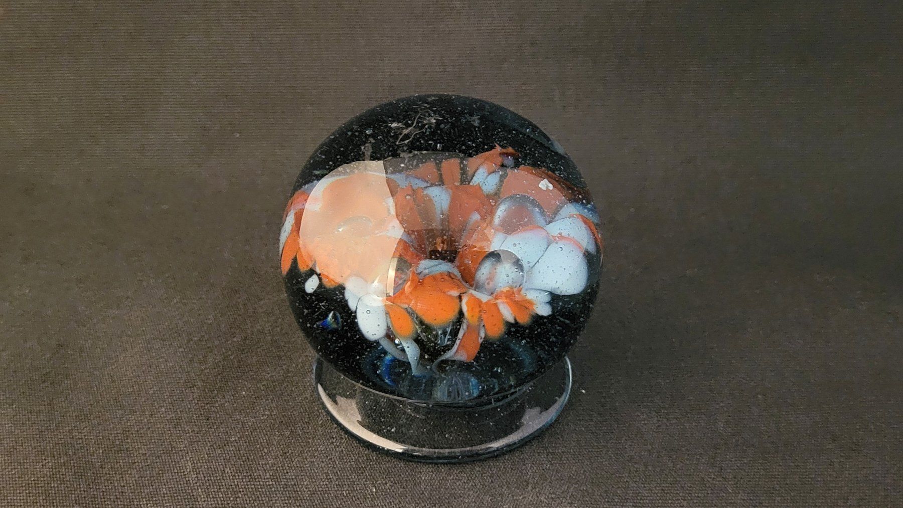 Figurines: Paperweight mit Stand – D'occasion à Basel par spinne02 2
