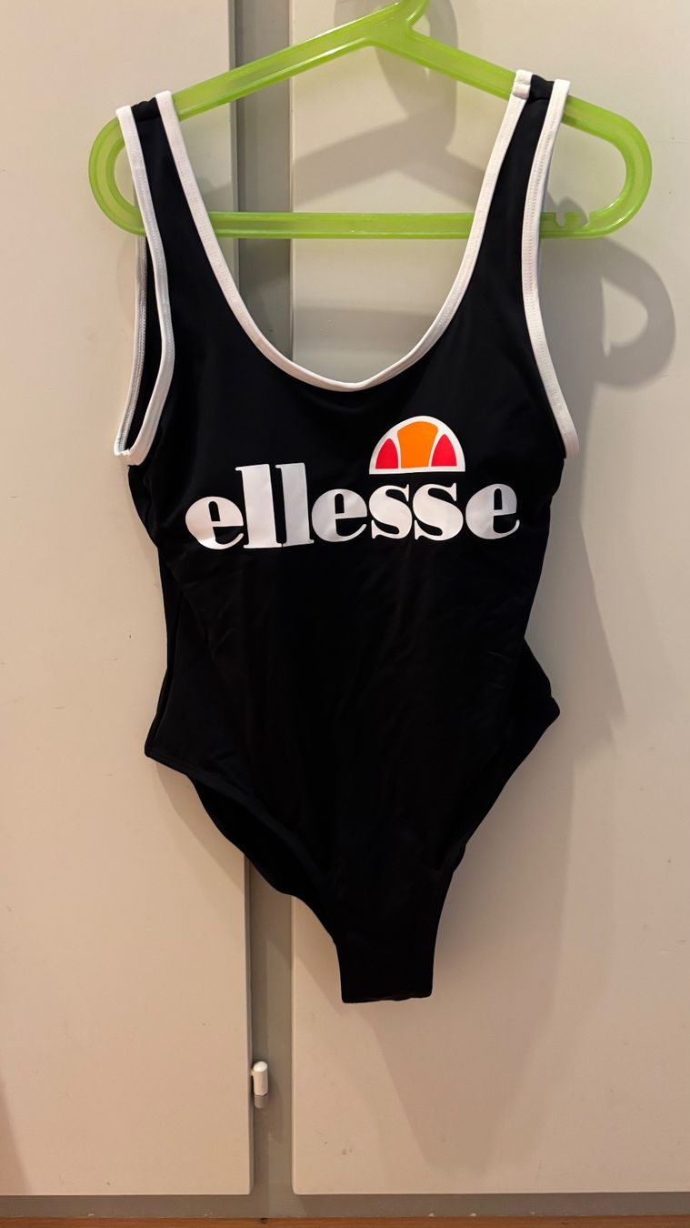 Ellesse Badekleider & Bikinis: Ellesse Badeanzug Gr. S – Gebraucht aus Wetzikon ZH von pinkilady44