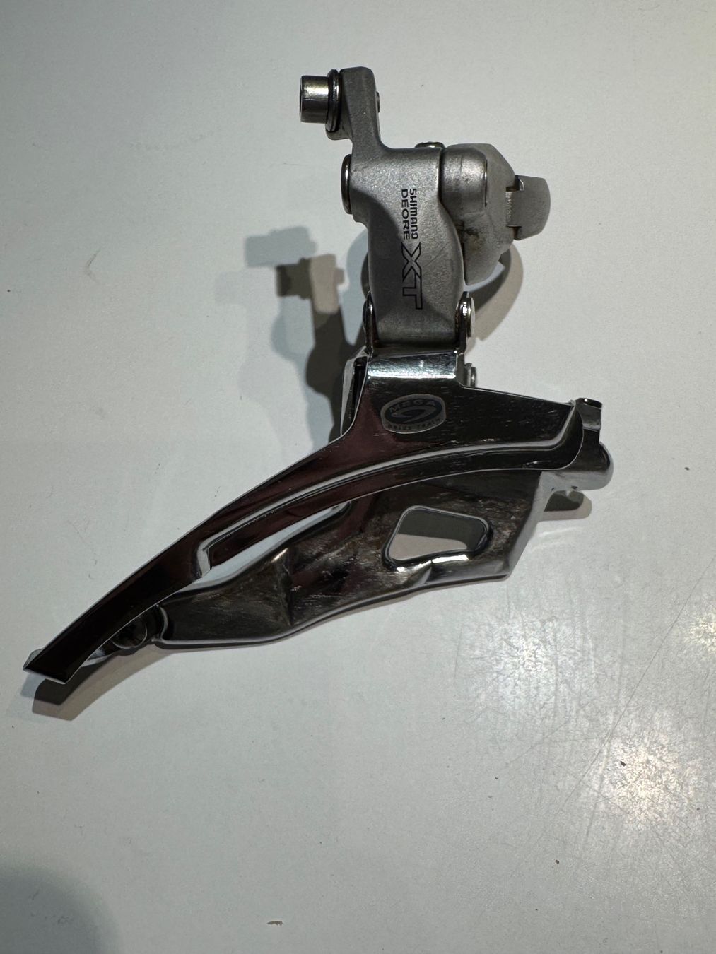 Shimano Pezzi di ricambio: Dérailleur avant Shimano XT FD-M751 – Usato da Lausanne venduto da vmitch64