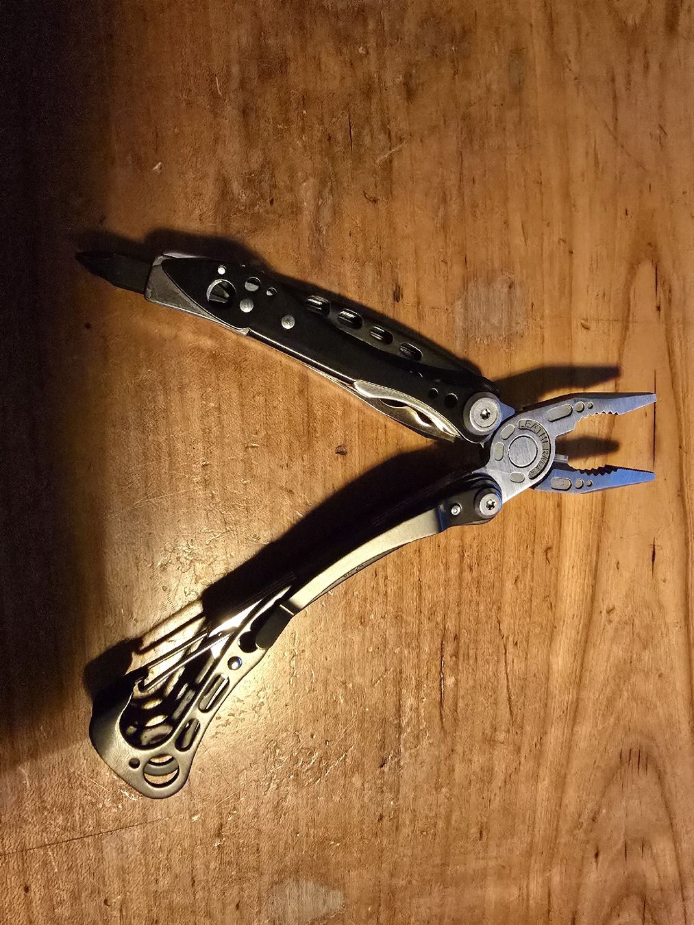 Alle Werkzeuge: Multi-Tool Skeletool CX – Gebraucht aus Bronschhofen von ghostman55 1