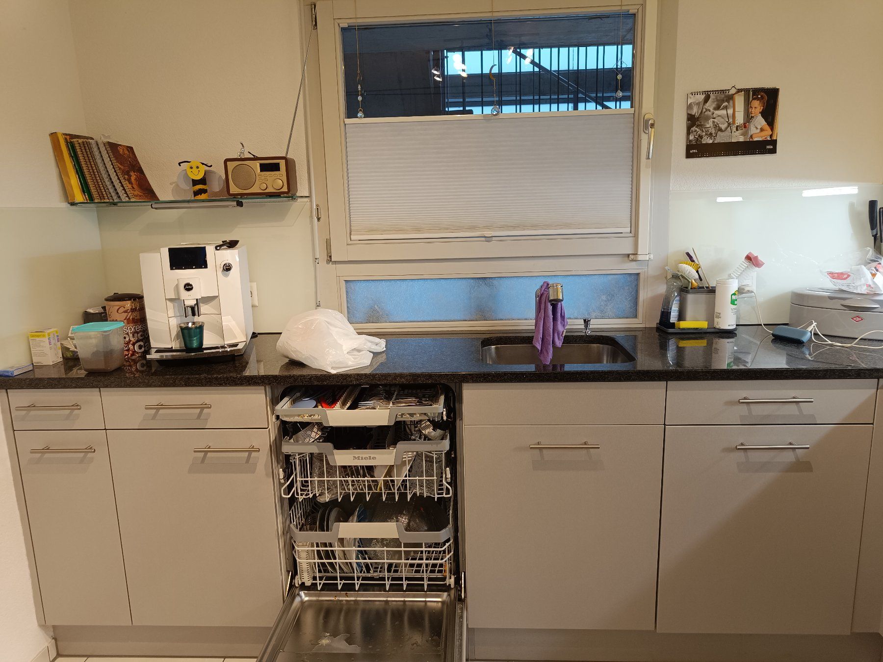 V-Zug Cucine complete: Gebrauchte Küche Piatti, Top Zustand – Usato da Aesch BL venduto da Cello60_0 4