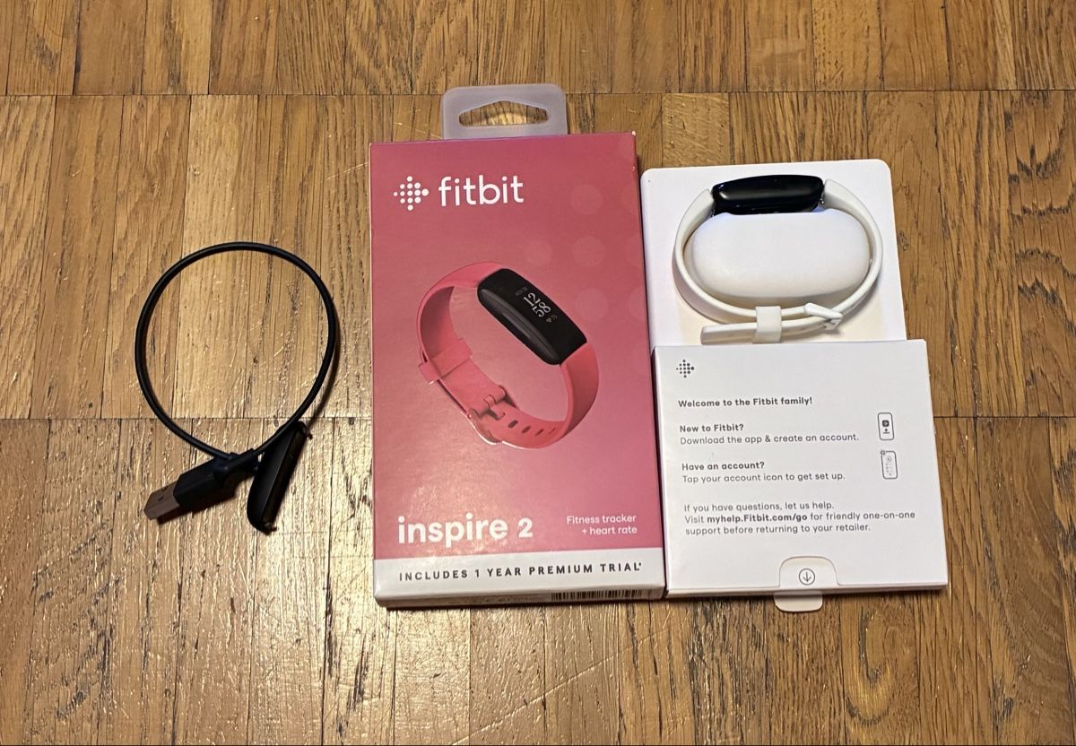 Fitbit Smartwatch: Fitbit Inspire 2 + bracelet en acier inoxydable – Gebraucht aus Biel/Bienne von Fjollushe 1