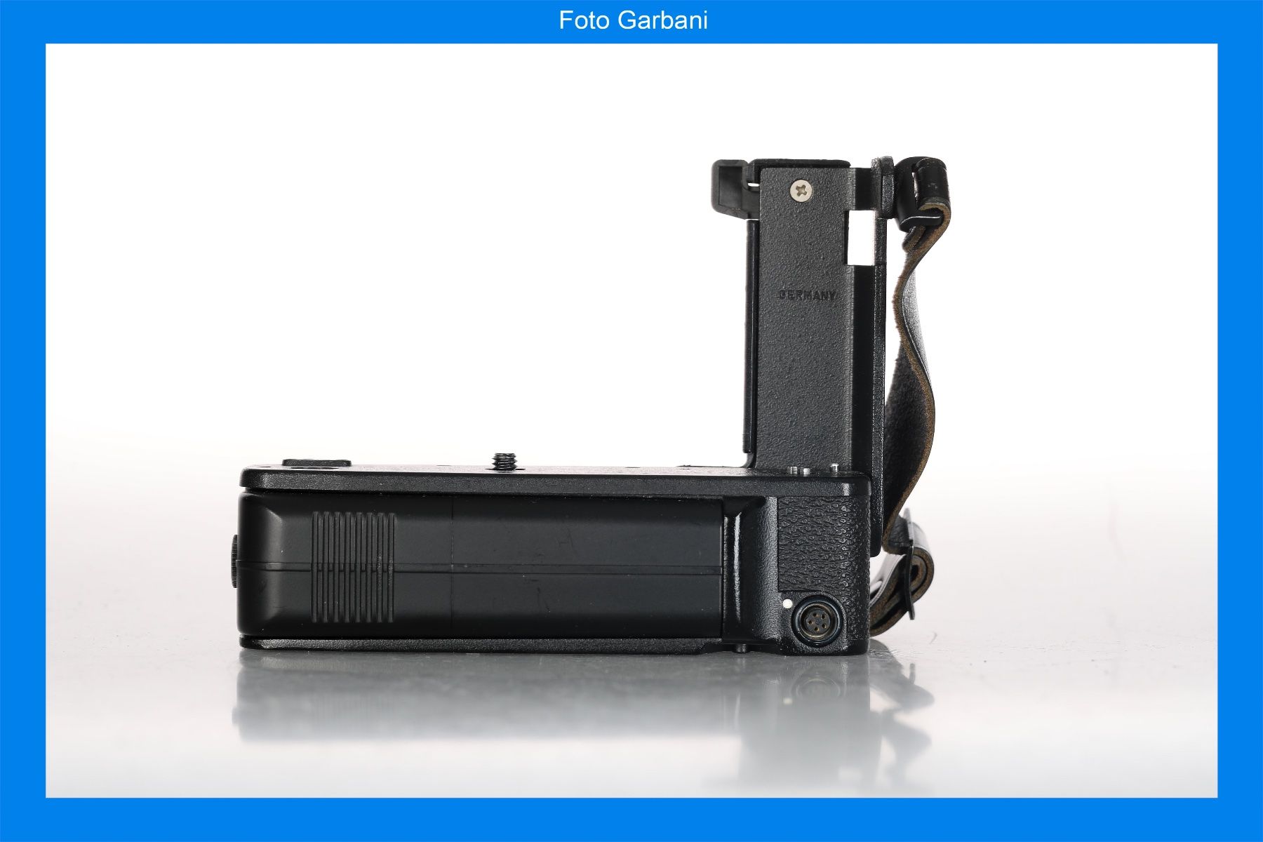 Leica Fotocamera: Leica Motor Winder R3 con grip – Usato da Muralto venduto da FotoGarbani 2