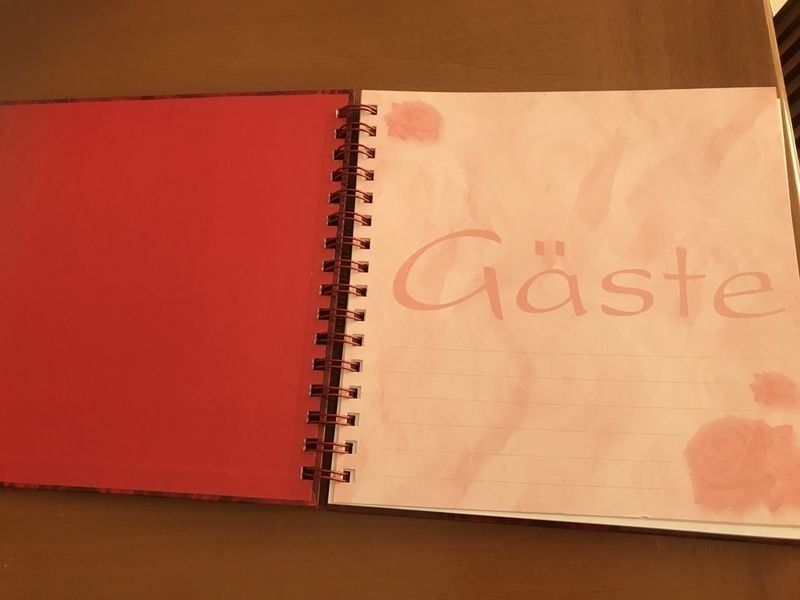 Libri: Neu Gästebuch – Nuovo e nell'imballaggio originale da Bergdietikon venduto da book-4-you 1