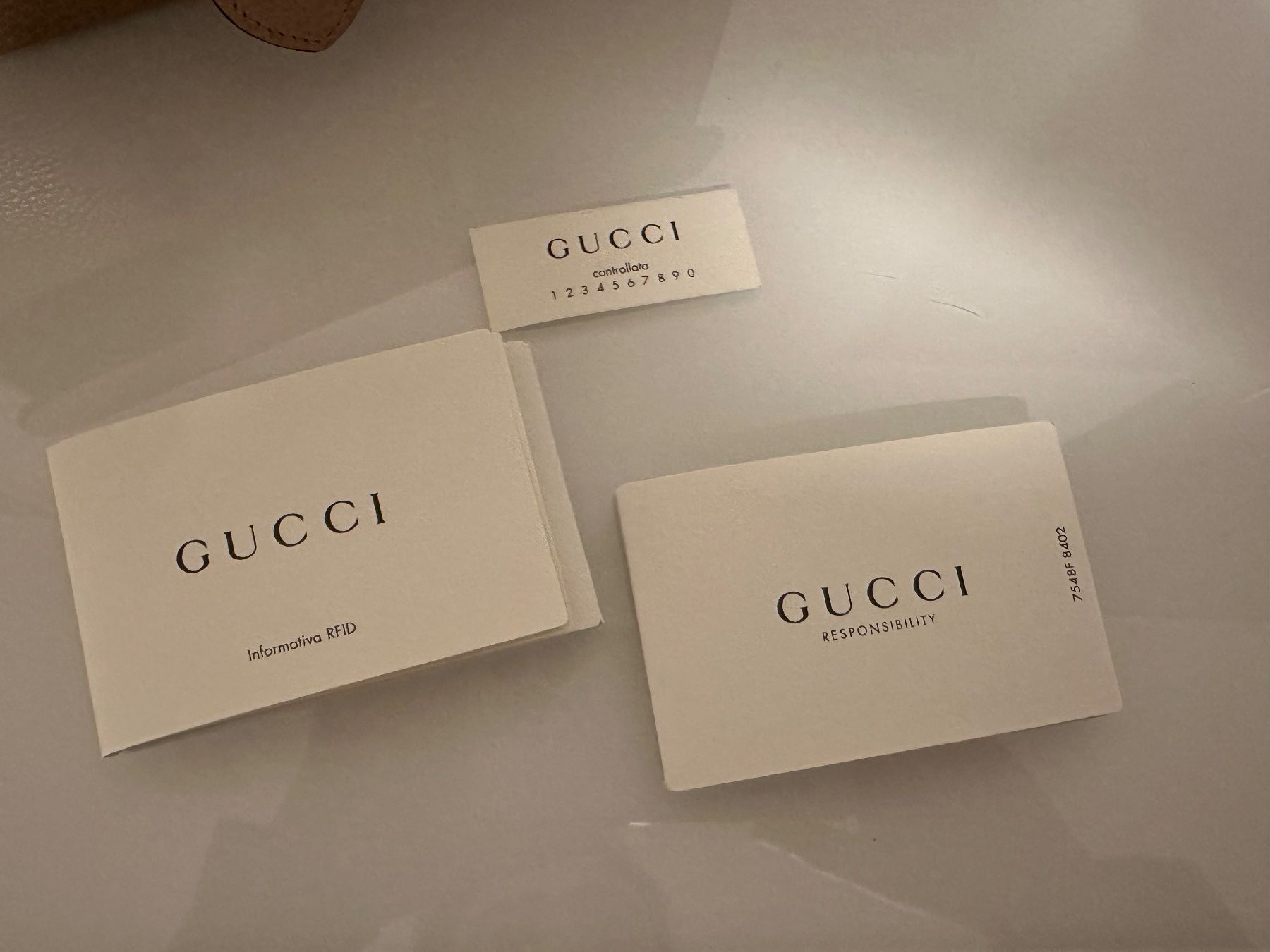 Gucci Taschen für Damen: Gucci Interlocking Bag, Beige, Top Zustand – Gebraucht aus Glattpark(Opfikon) von Sueheyla 4
