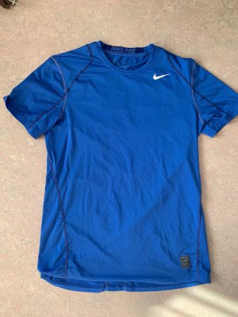 Nike Pro Trainingsshirt, blau, neuwertig, Grösse M