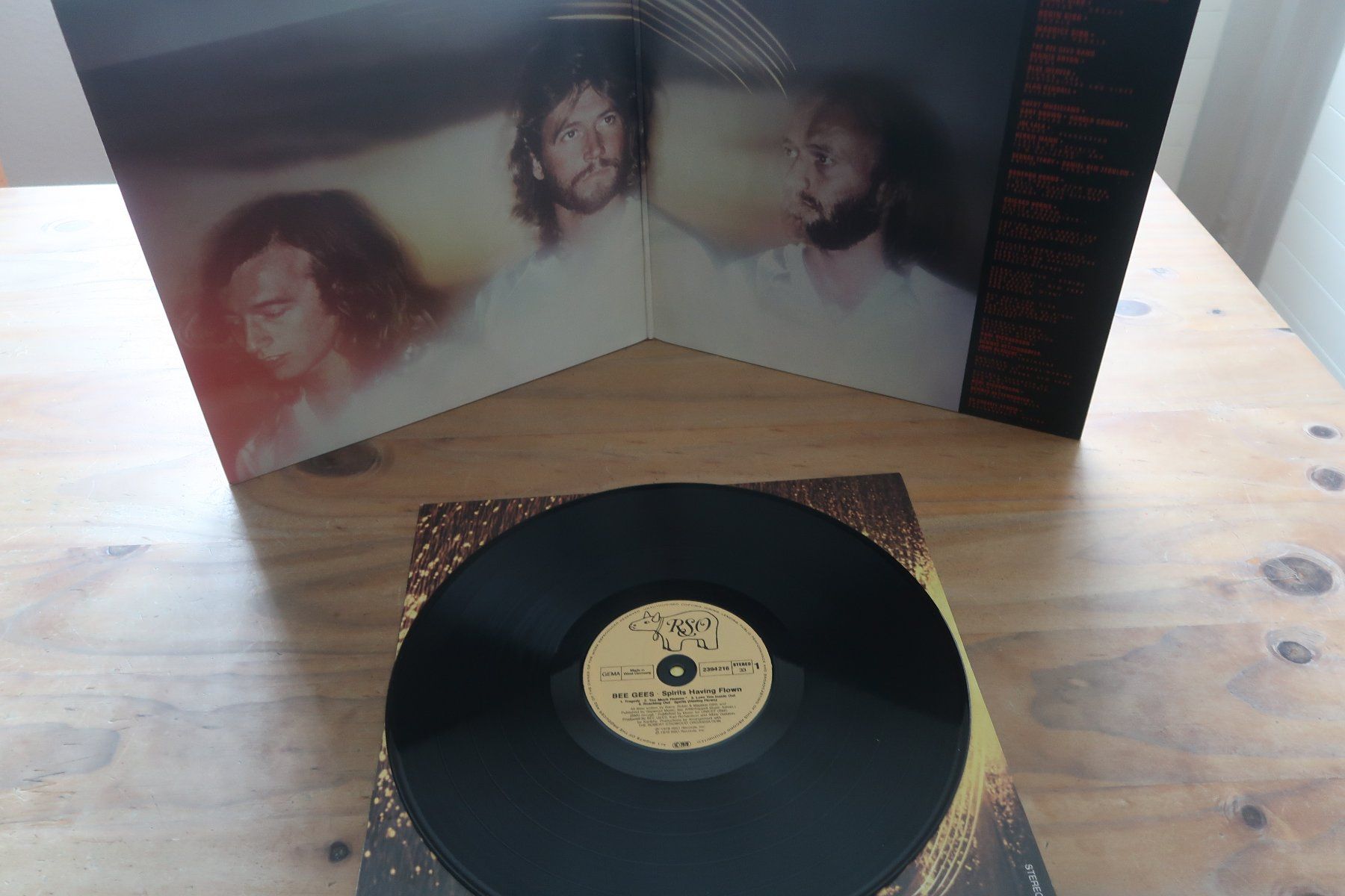 Schallplatten: BEE GEES - SPIRITS HAVING FLOWN - VINYL LP – Gebraucht aus Basel von Patiscat 4