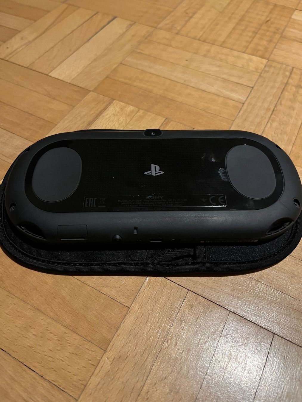 Sony Console: PS Vita Konsole – Usato da Basel venduto da Ruemli17 1
