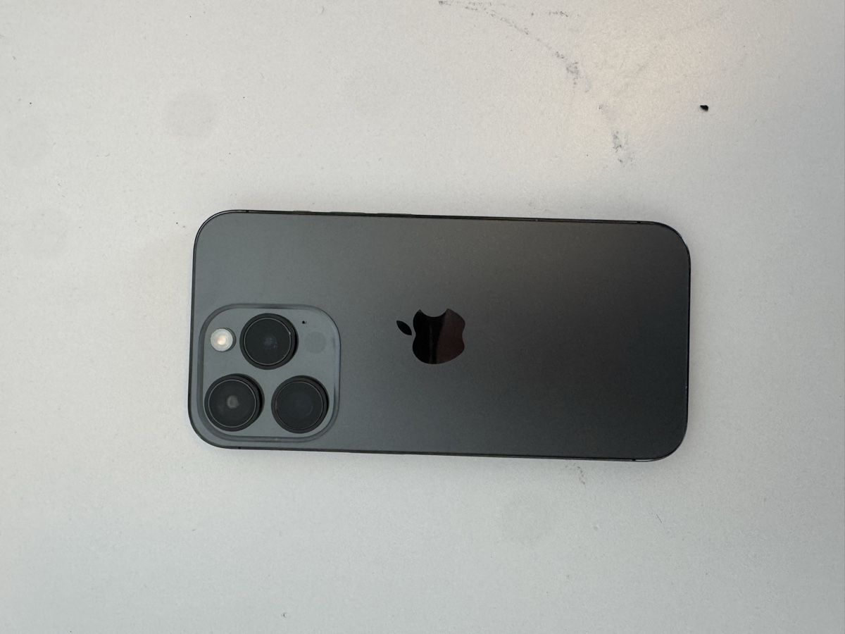 Apple Telefoni cellulari / Smartphones: iPhone 15 Pro 256GB – Usato da Häuslenen venduto da jer_5yzk