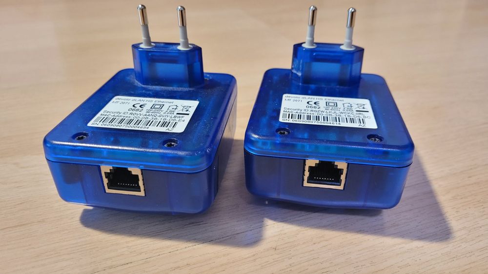 Devolo Laufwerke & Adapter: DLAN Ethernet Adapter, Devolo  MT2071, blau – Gebraucht aus Brig von Mike69 1