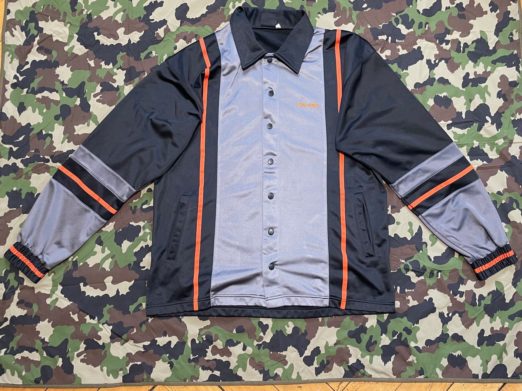 Giacche: Vintage 90s Spalding Jacket sz XL – Usato da Zürich venduto da le_souk