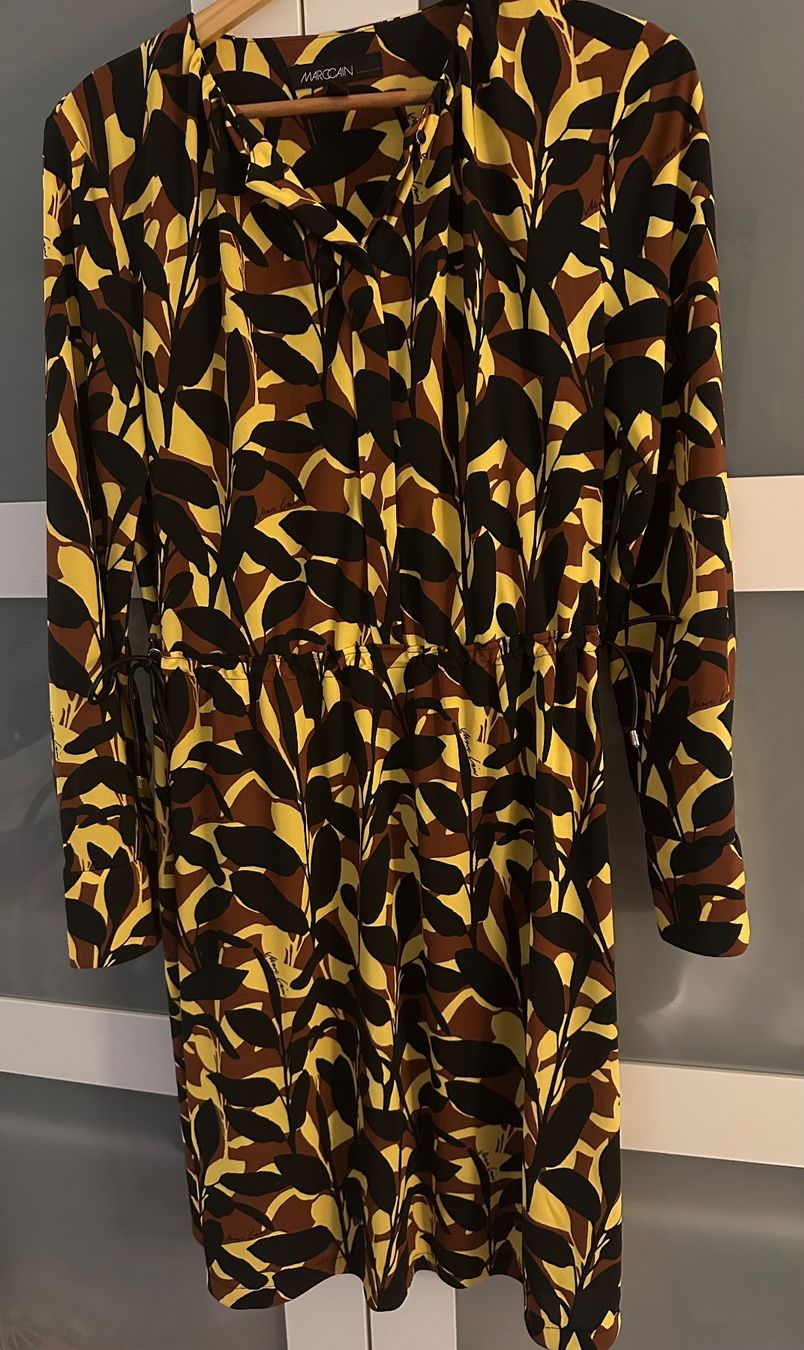 Marc Cain Vestiti: Marccain Kleid N3 wie neu – Nuovo (secondo la descrizione) da St. Gallen venduto da gag_6sxh
