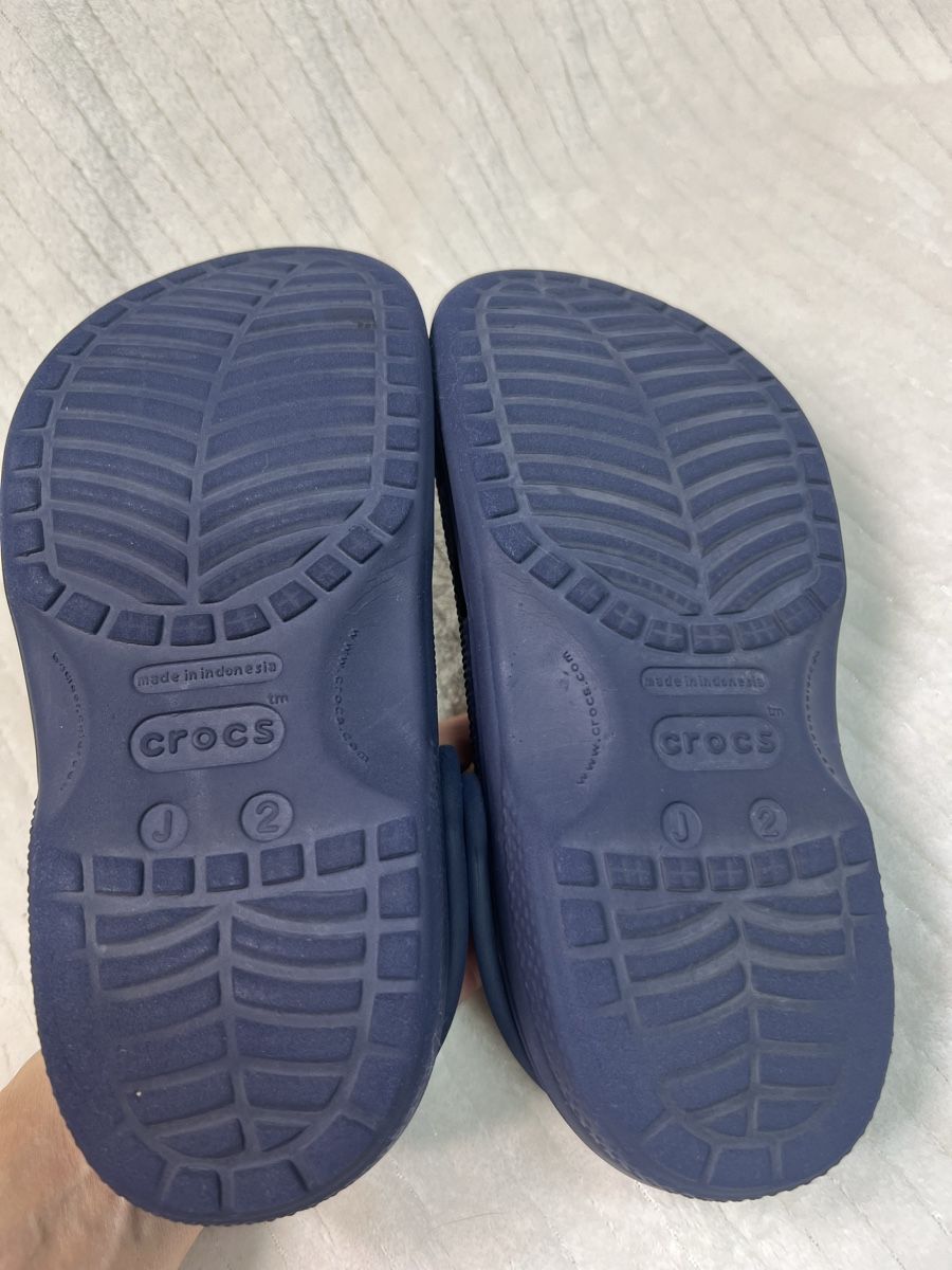 Crocs Scarpe per ragazzi: Crocs J2 33 34 blue  – Usato da Grindelwald venduto da shuanita 2