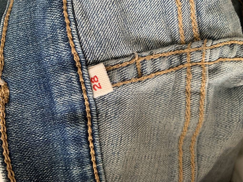 Levi's Jeans: Levi's Shorts Grösse 28 – Usato da Egerkingen venduto da TizianaG. 3