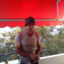 Profile image of man_l68b