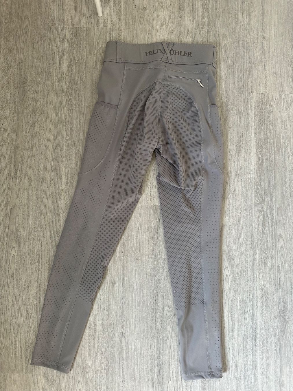 Felix Bühler Pantalons: Sommer Reithose – D'occasion à Liestal par Cliestal 1