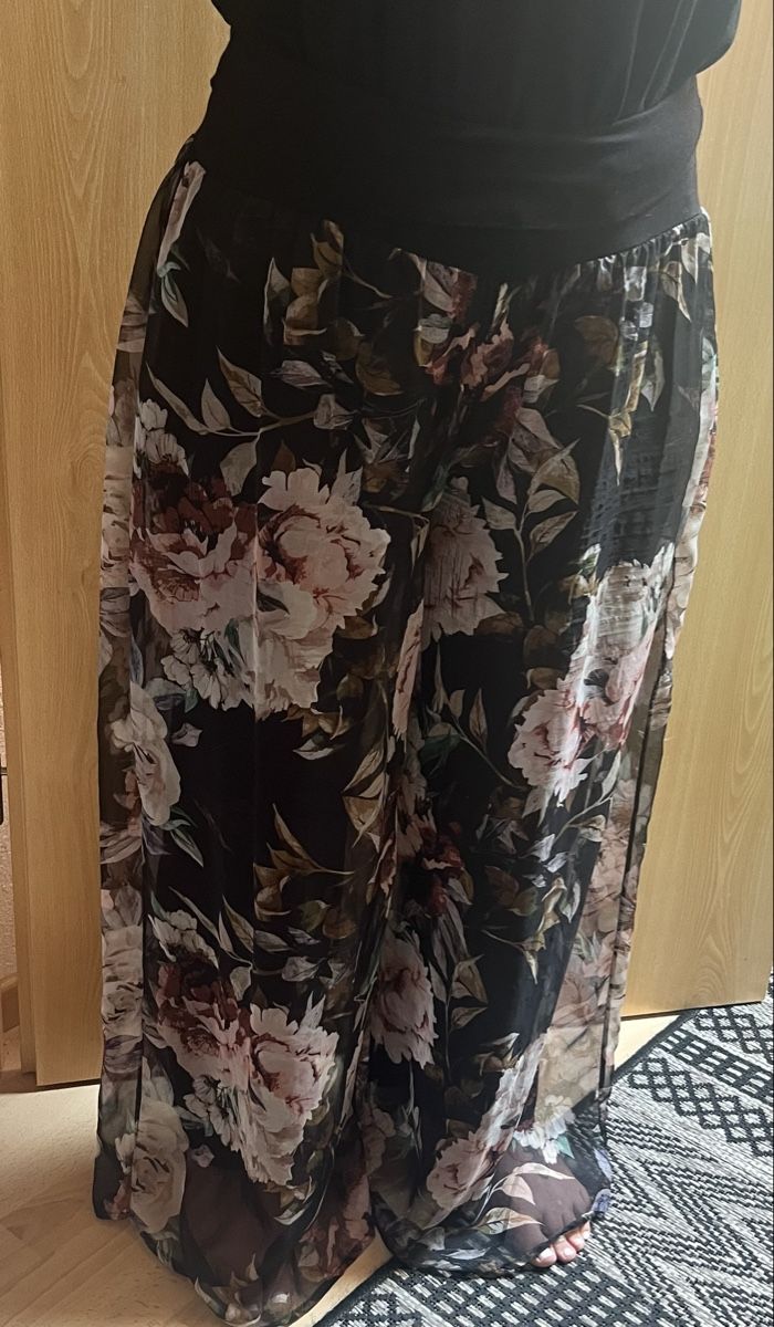Pantaloni: Sommerhose – Usato da Schmitten FR venduto da MrsKingKerosin 3