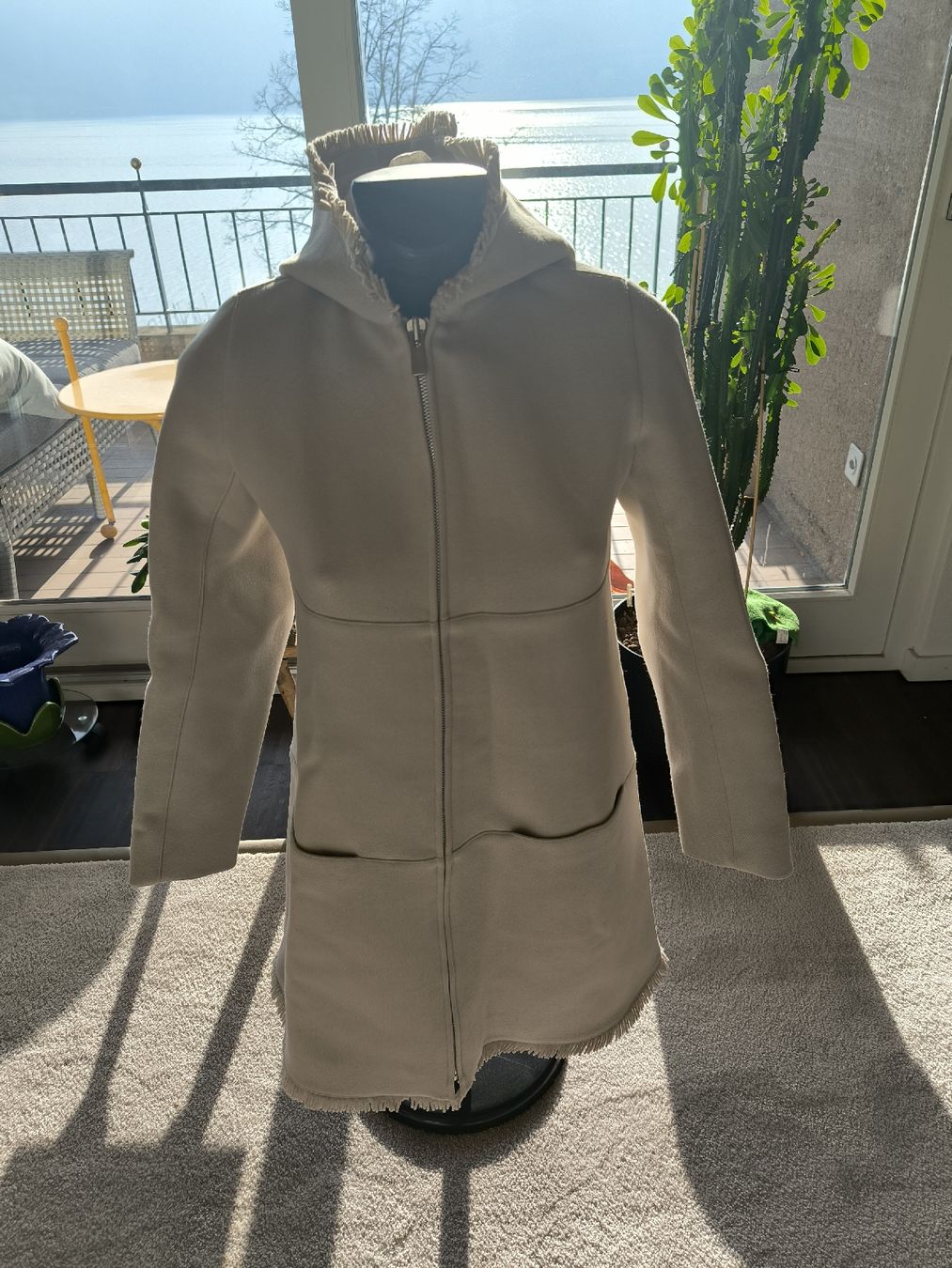 Cappotti: Courrèges Paris, Size 38, Coat, Beige, Top Condition! – Nuovo (secondo la descrizione) da Zug venduto da LindaManga 1