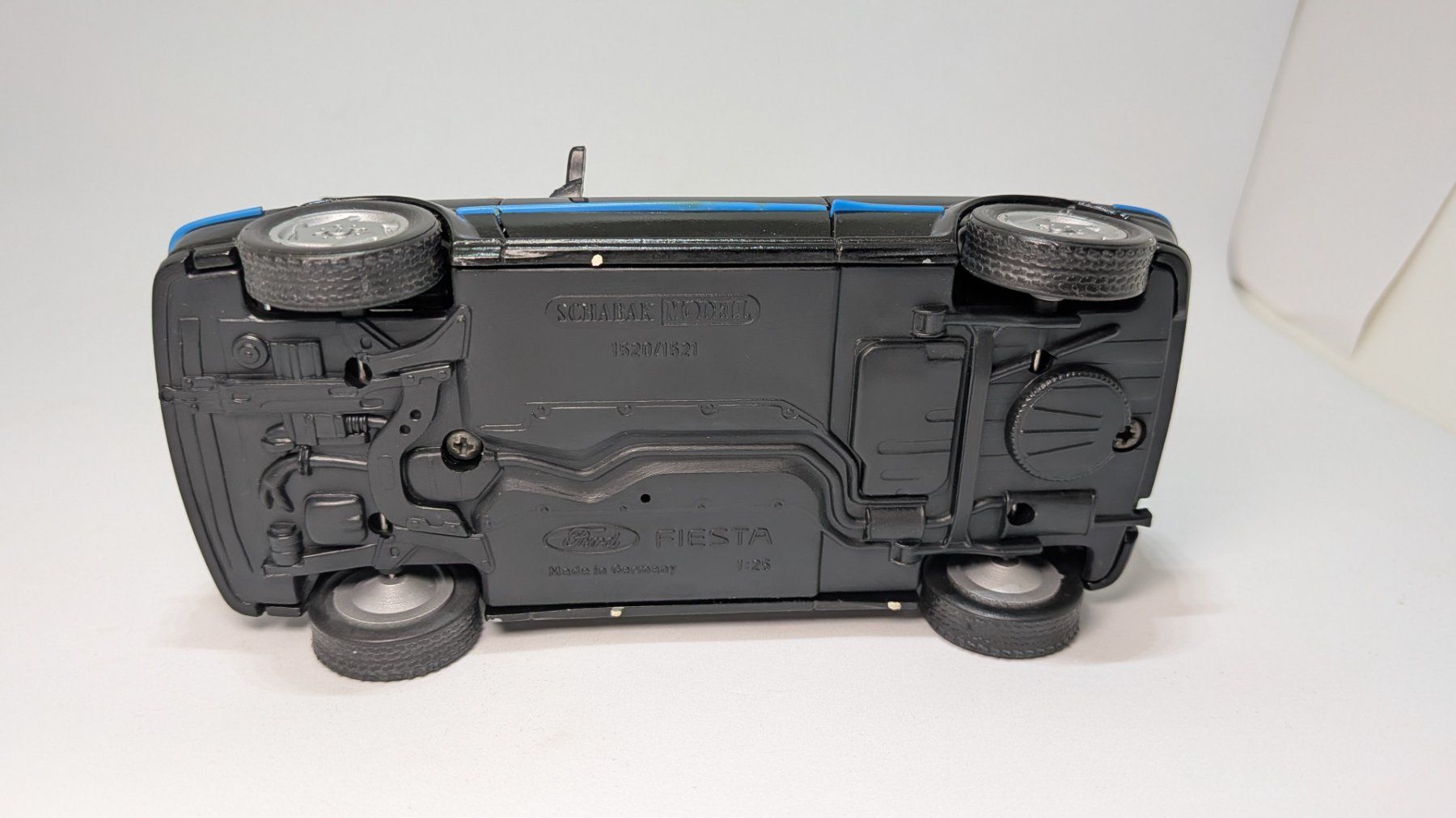 Ford Modellini d'auto: 1:24 Ford Fiesta Schabak – Usato da Cugnasco venduto da AndyAlfa 5