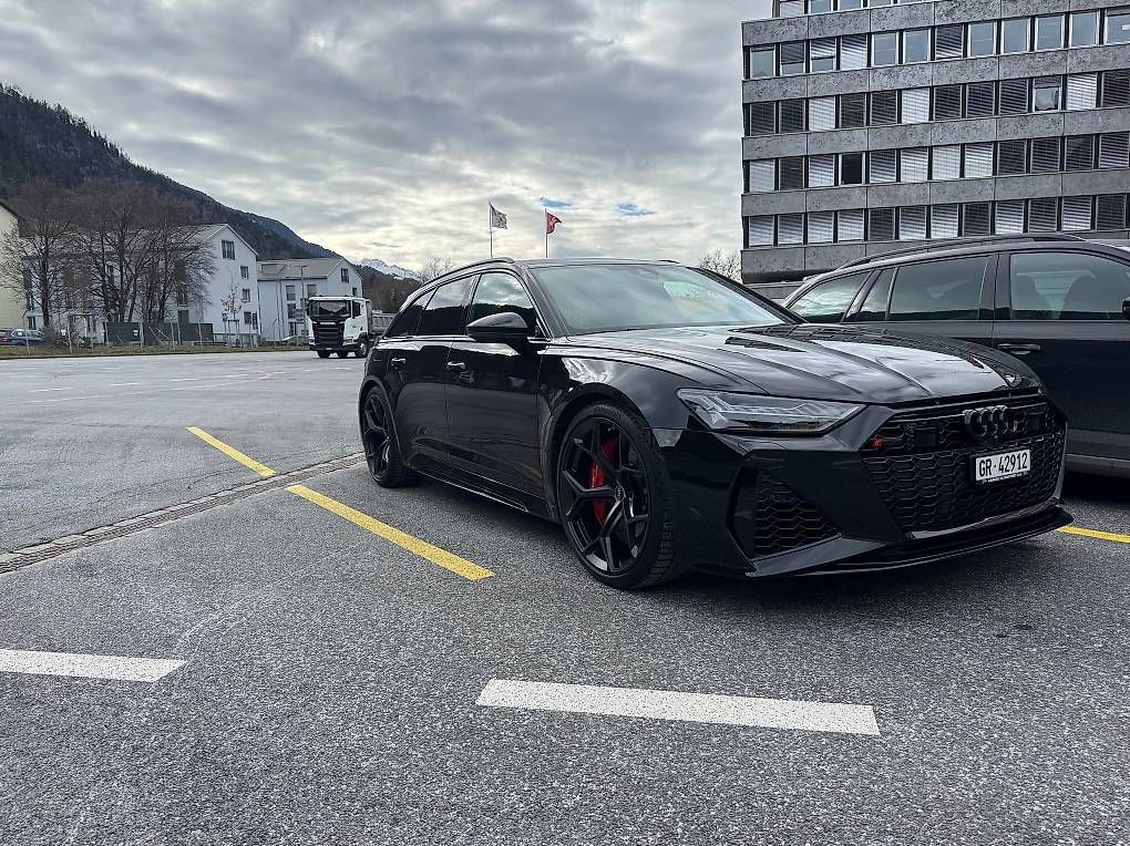 Audi Automobili: Audi RS6 Avant Performance , Top Zustand – Usato da Domat/Ems venduto da dan_wvg7 3