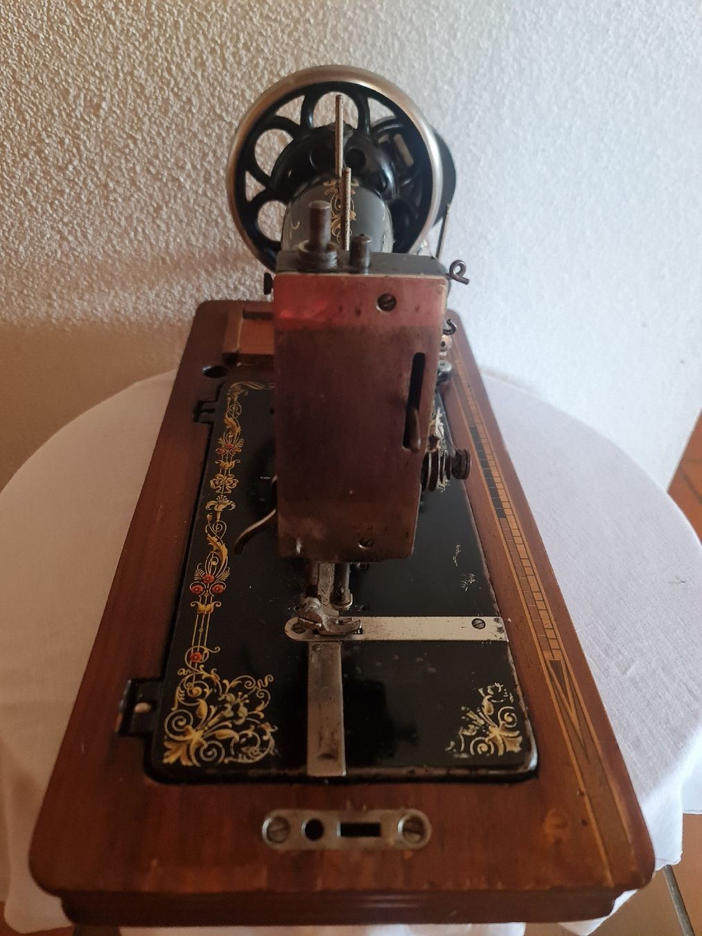 Macchine da cucire: Antik Nähemaschine Wertheim – Usato da triengen venduto da fad_g29d 7