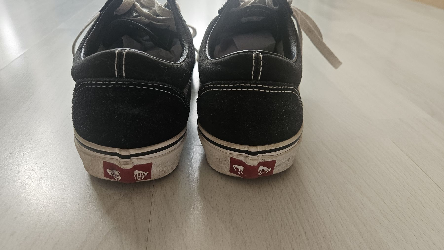Vans Scarpe da donna: Vans Old Skool Sneaker Schwarz Weiss Grösse 39 – Usato da Möriken AG venduto da eni_2qn2 3