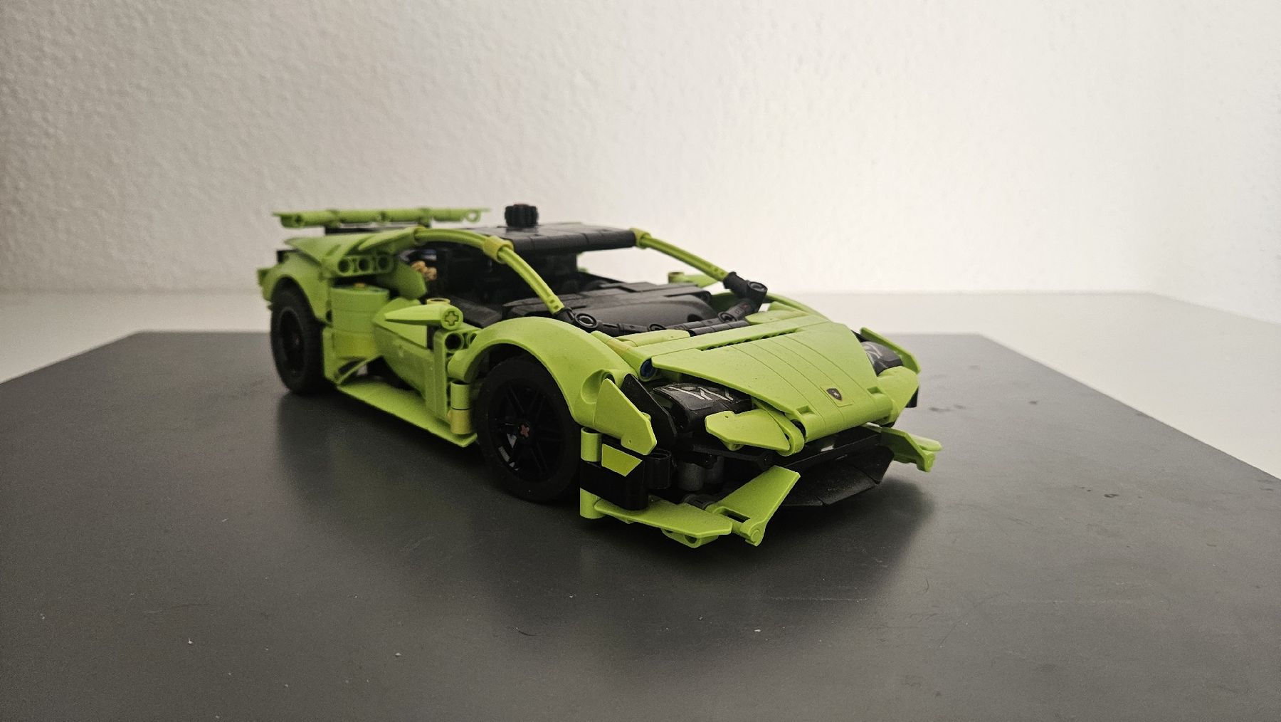 Lego Spielzeuge: Lego Technic Lamborghini Huracan Performante – Gebraucht aus Kölliken von SoLa07 1