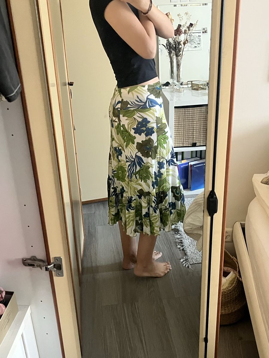 Gonne: Vintage flowy skirt  – Usato da Vezia venduto da chi_byp8 3