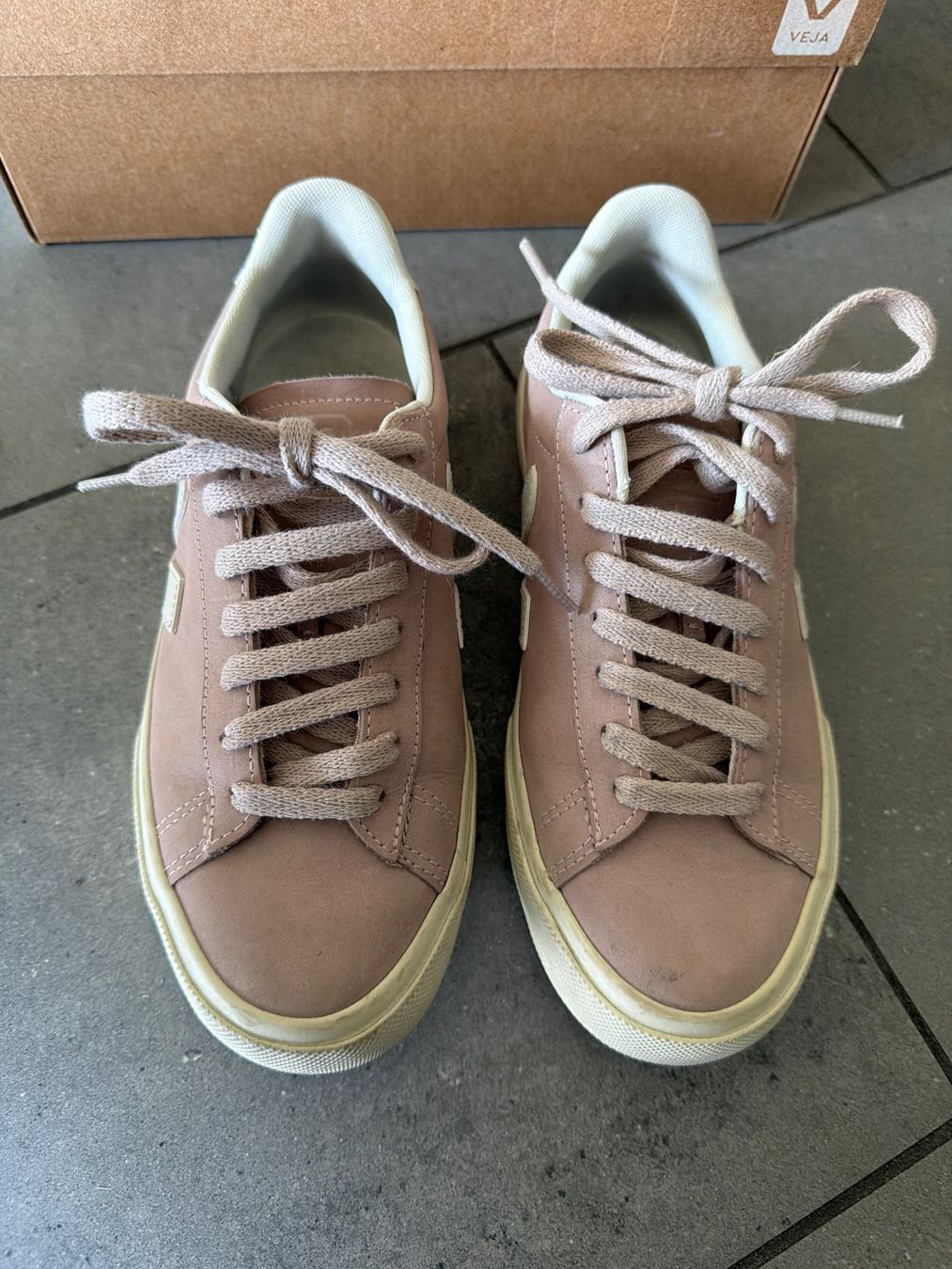 Veja Scarpe da donna: Veja Leder Sneakers Rosa – Usato da Steffisburg venduto da elle013 2