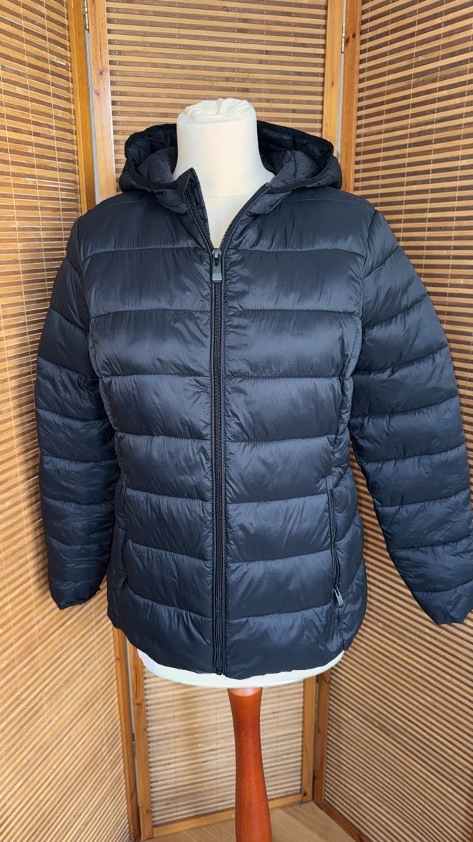 Giacche: Outdoor-Jacke schwarz, 40 – Usato da Gümligen venduto da morticiaaddams 1