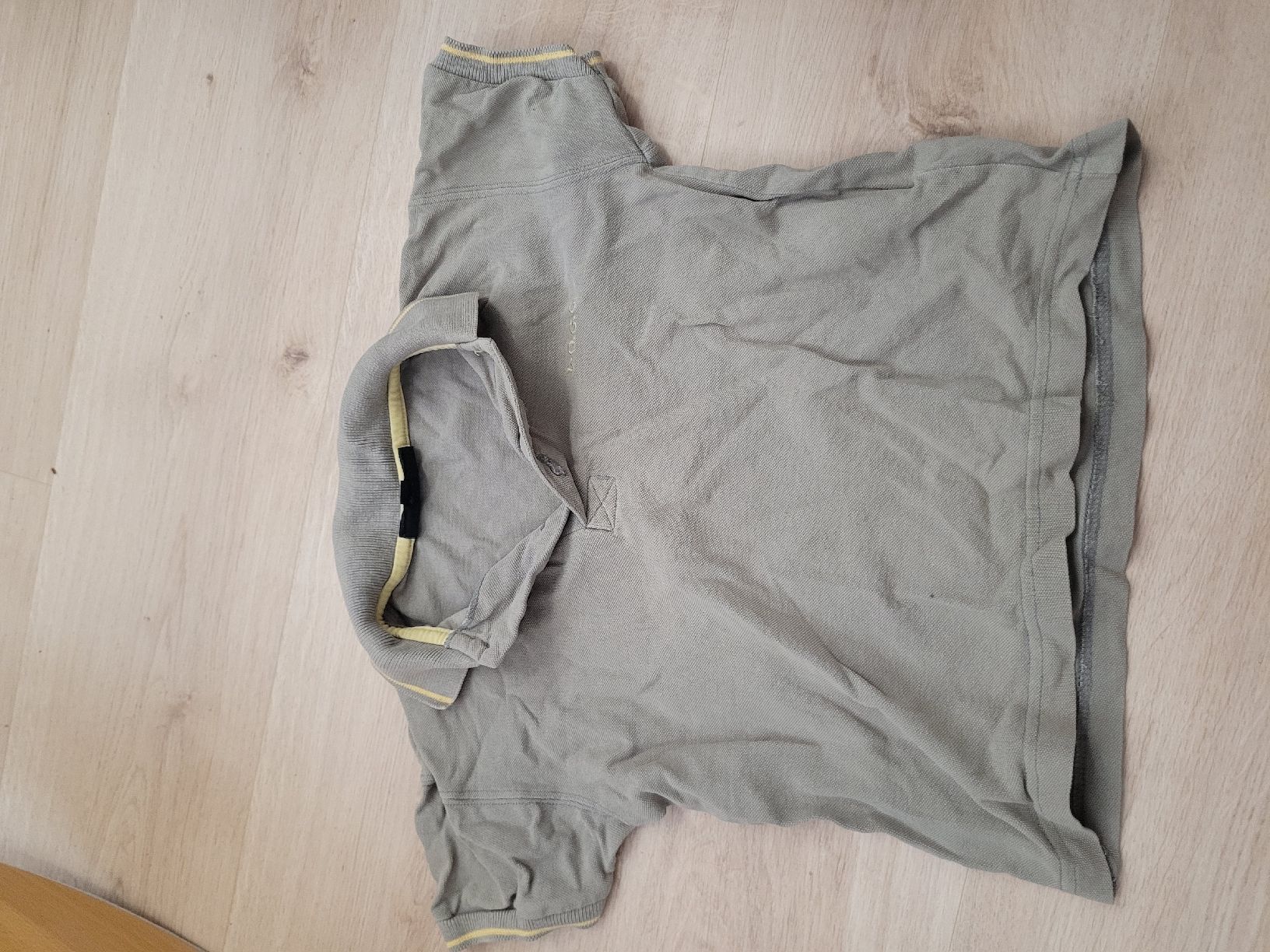 Camicie, T-shirt & Polo: t-shirt gr. 98 – Usato da Lupsingen venduto da sta_wgg5