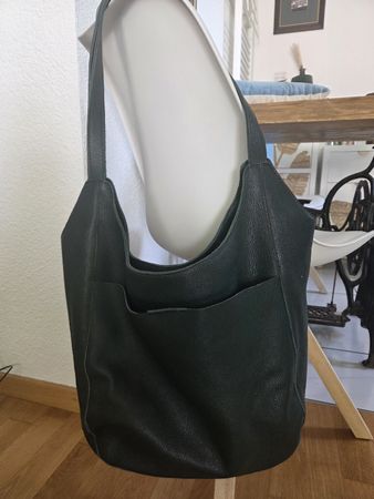 Schultertasche Leder dunkelgrün gross top Zustand