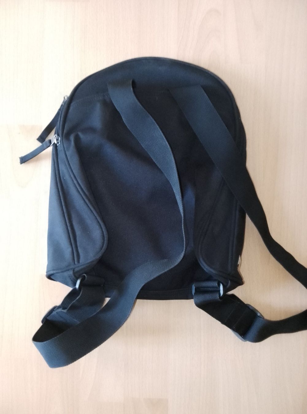 Salomon Zaini: Sac à dos Salomon noir, compact et léger. – Usato da Dombresson venduto da sev_bsb8 1