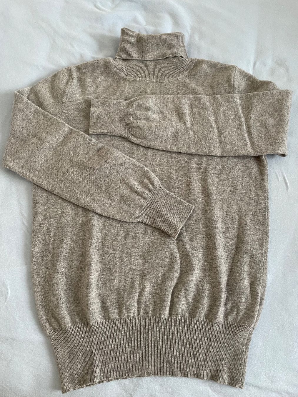 Pullover & Sweatshirts: Kaschmir Rollkragenpullover M – Gebraucht aus Gasel von Federscharnier
