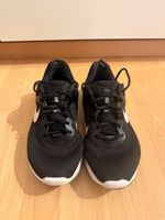 Nike Revolution 6 NN Laufschuhe, Schwarz, Top Zustand!