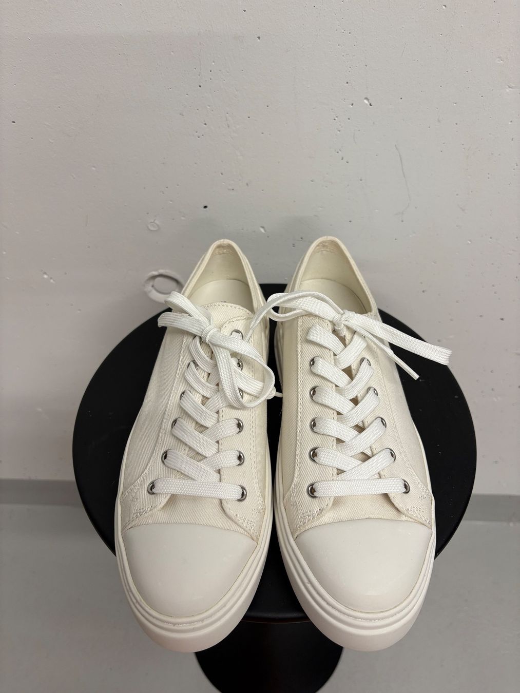 Stuart Weitzman Scarpe da donna: Stuart Weitzmann Sneaker weiss Gr. 38 Canvas Stoff Plateau – Nuovo (secondo la descrizione) da Regensdorf venduto da secondchancefashion 3