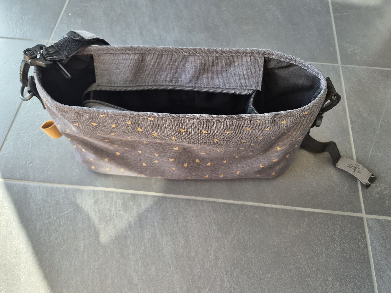 Lässig Taschen: Lässig Buggy Organizer, grau, Top Zustand – Gebraucht aus Einigen von thundermother 1