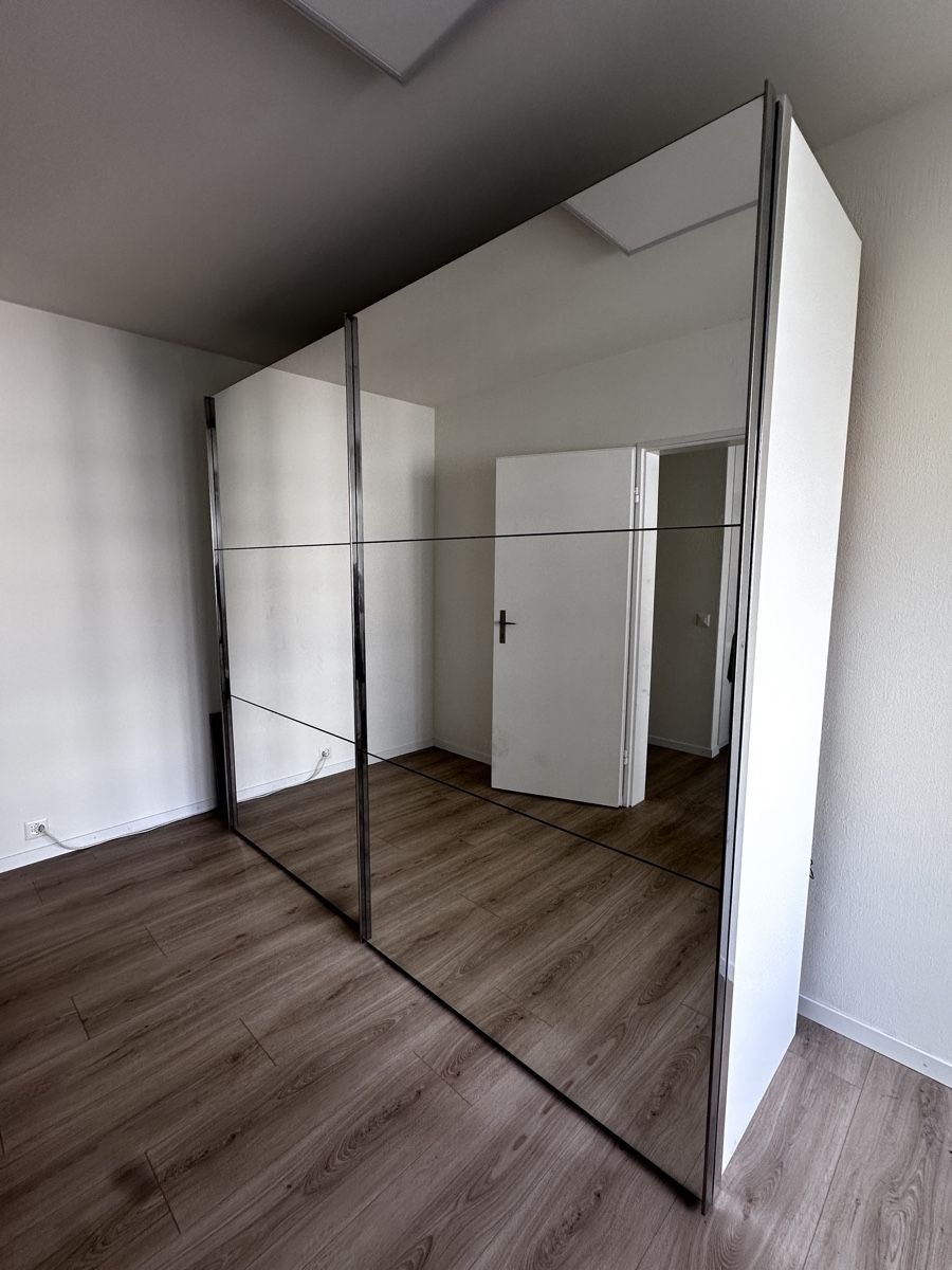 Armadi: Schiebetürschrank – Usato da Wettingen venduto da jun_y2h6 1