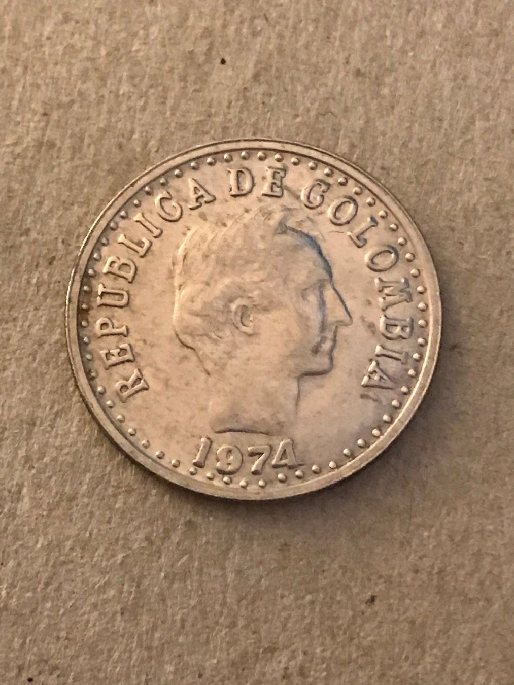 Tutti le monete: Kolumbien - 1 Stk. 20 Centavos 1974 – Usato da Schnottwil venduto da Chasarmar 1