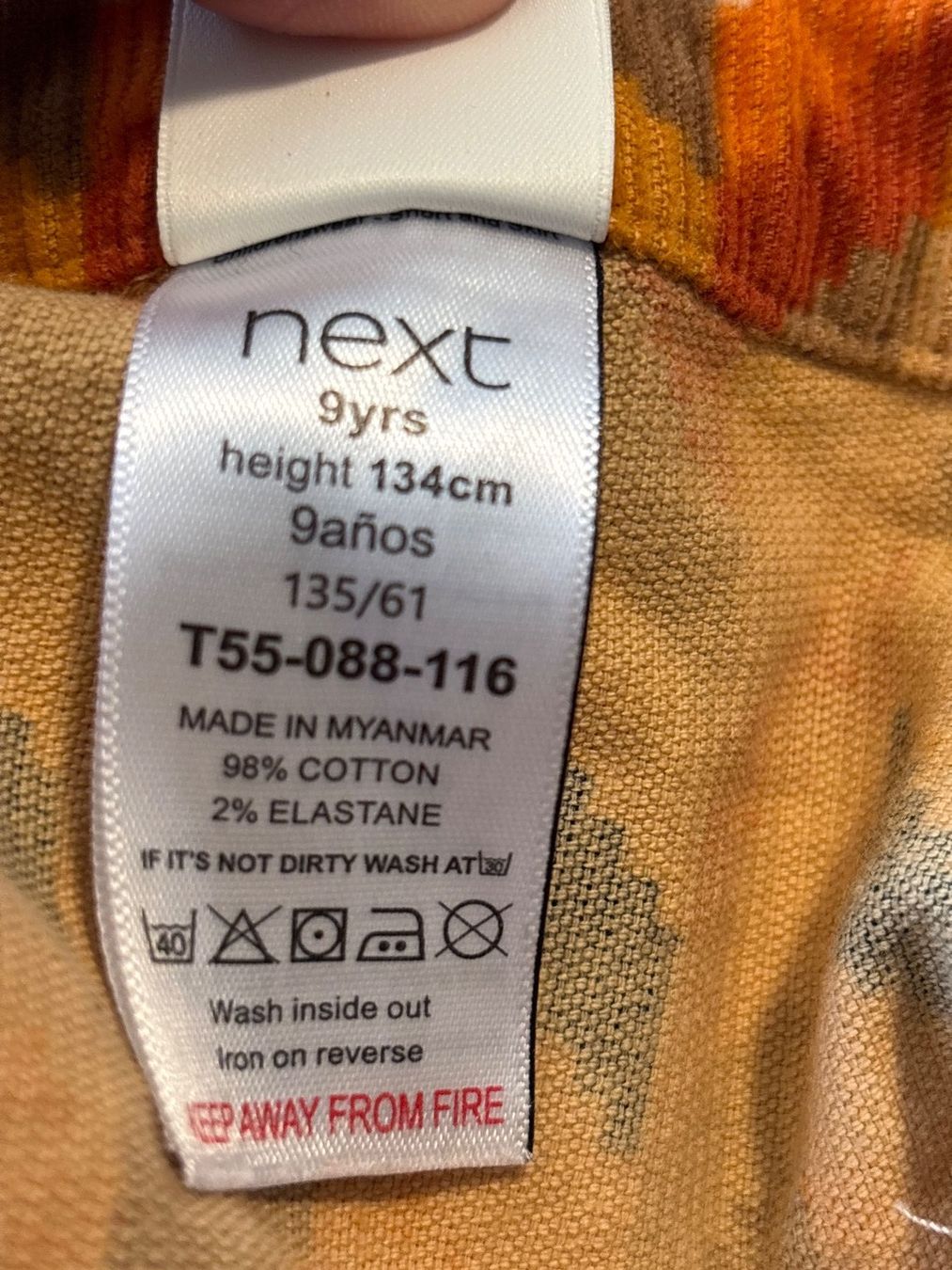 Next Robes et jupes: NEXT Jupe mit 70's Muster Gr. 134 – D'occasion à Zürich par missmodernage 3