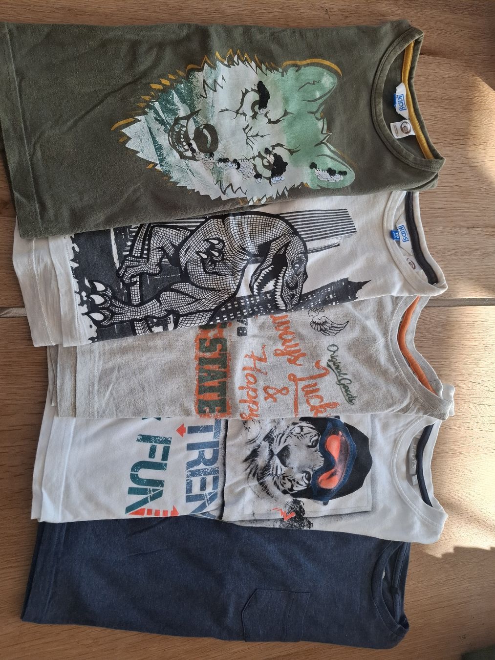 Lotti & Set di vestiti: pulls entre-saison en 110. lot de 5 pces – Nuovo (secondo la descrizione) da Saignelégier venduto da mar_kf97