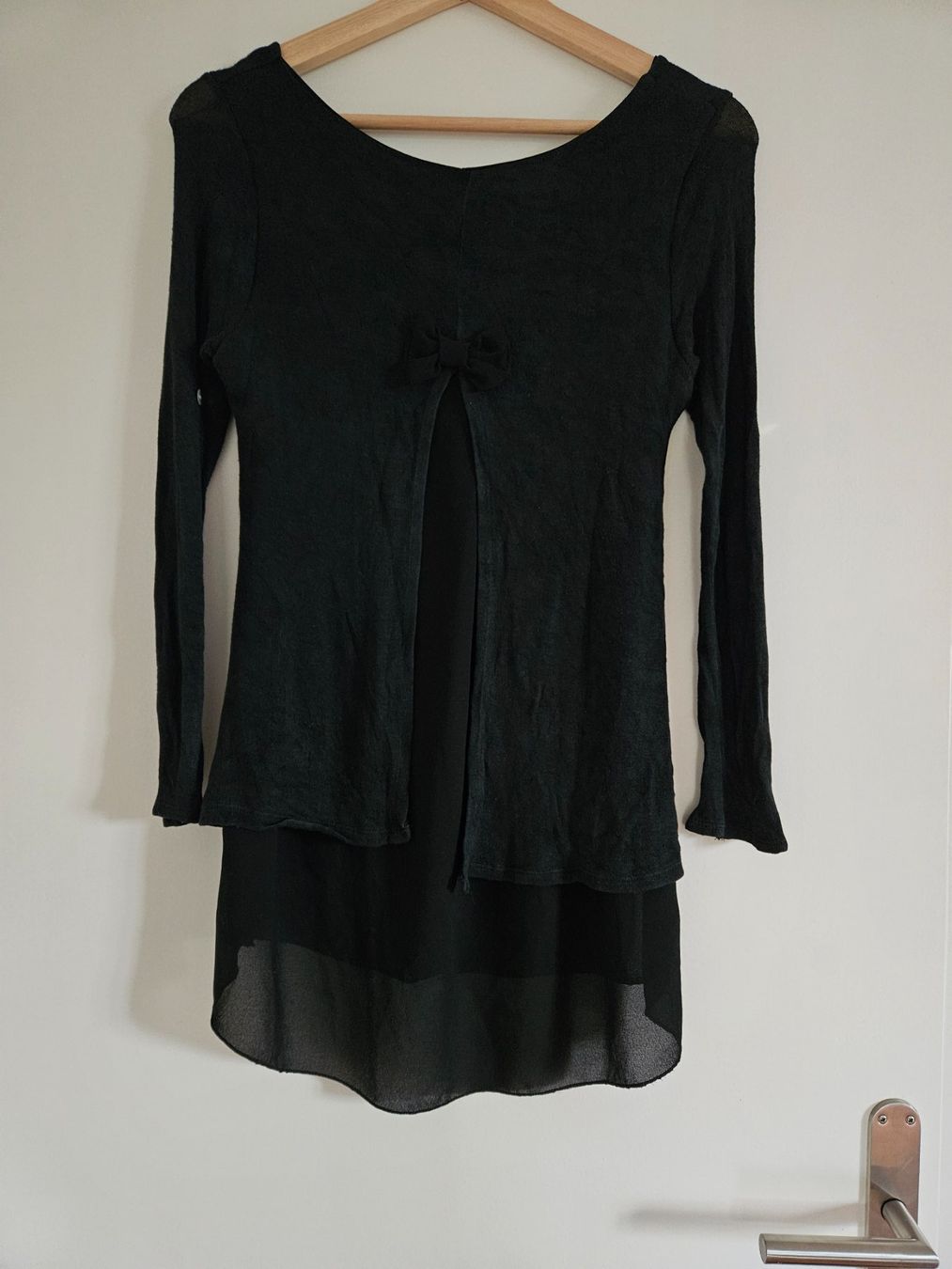 Top: Süsses, schwarzes, langes Oberteil XS/S – Usato da Schaffhausen venduto da sabrina915 3