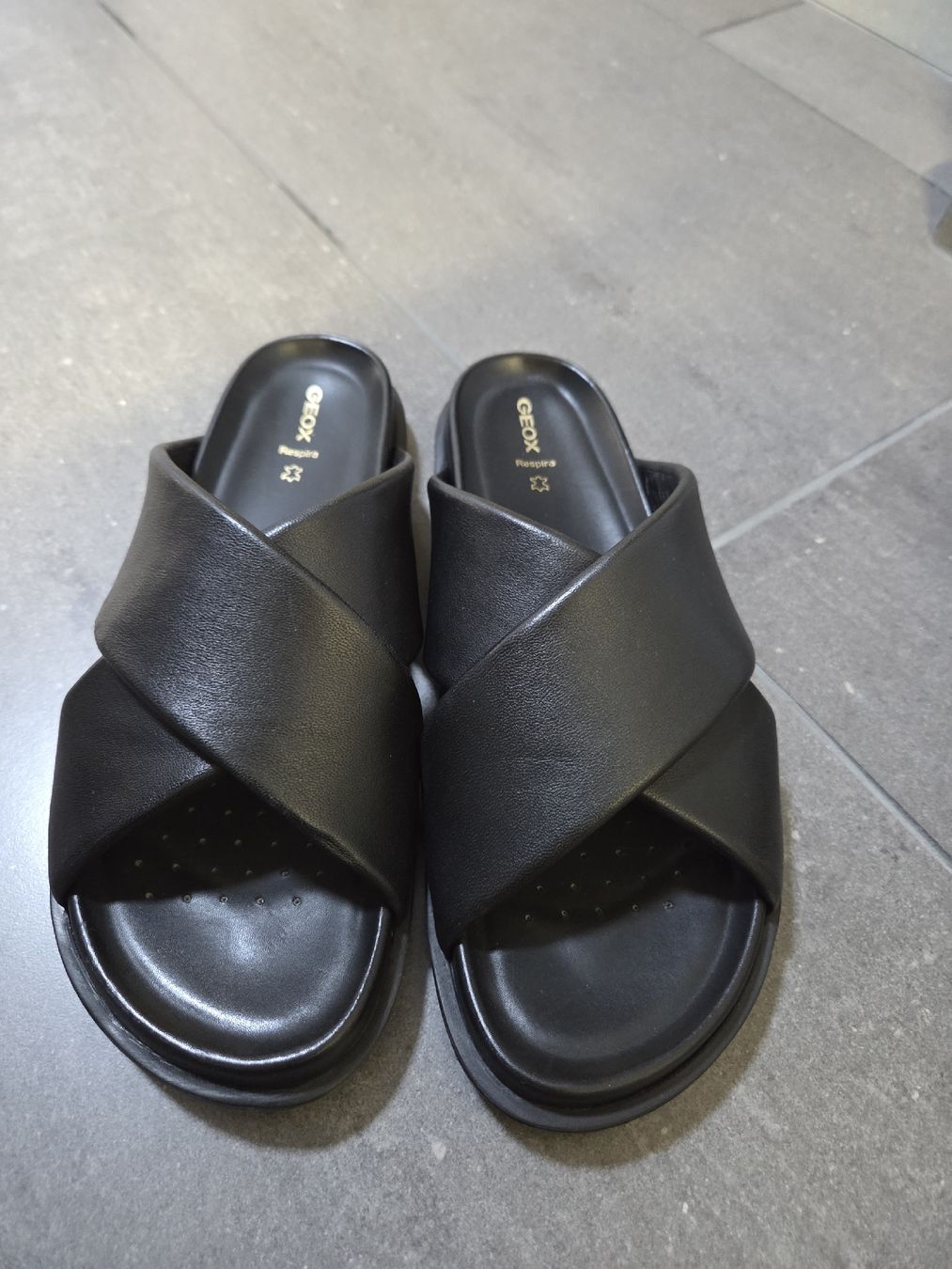 Geox Scarpe da donna: Pantolette – Nuovo e nell'imballaggio originale da Muhen venduto da kati73