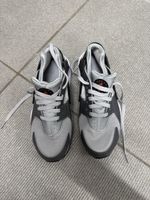 Neuer Nike Turnschuh 39