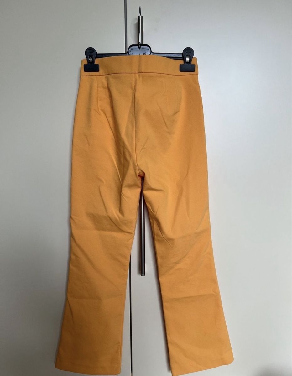 Zara Pantaloni: Orange Hose von Zara – Usato da Dietikon venduto da Mischi2167 1
